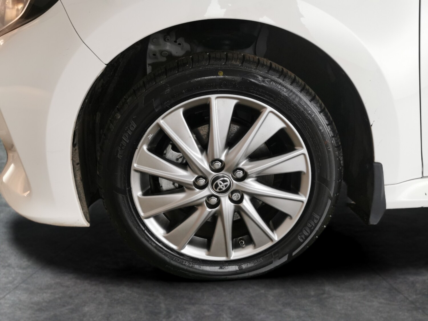 Used Toyota Yaris 2023 for sale - 77706573: Photo 18