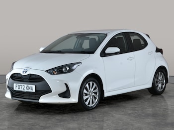 Used Toyota Yaris 2023 for sale - 77706573: Photo