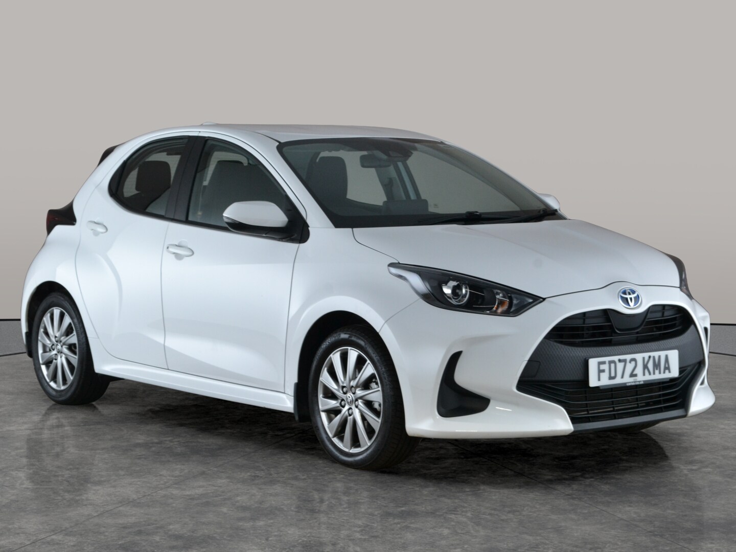 Used Toyota Yaris 2023 for sale - 77706573: Photo 8