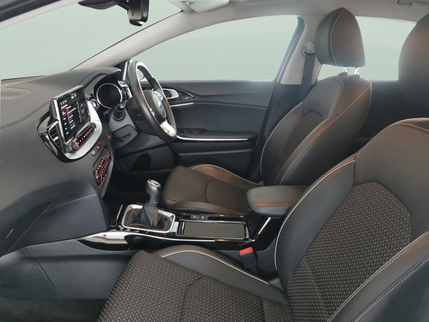 Used Kia XCeed 2020 for sale - 78219194: Photo 4