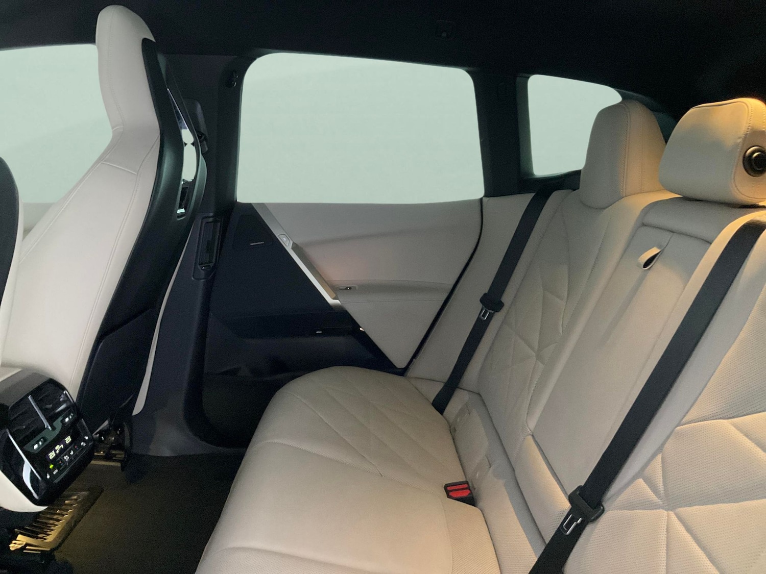 Used BMW iX 2022 for sale - 76738402: Photo 33