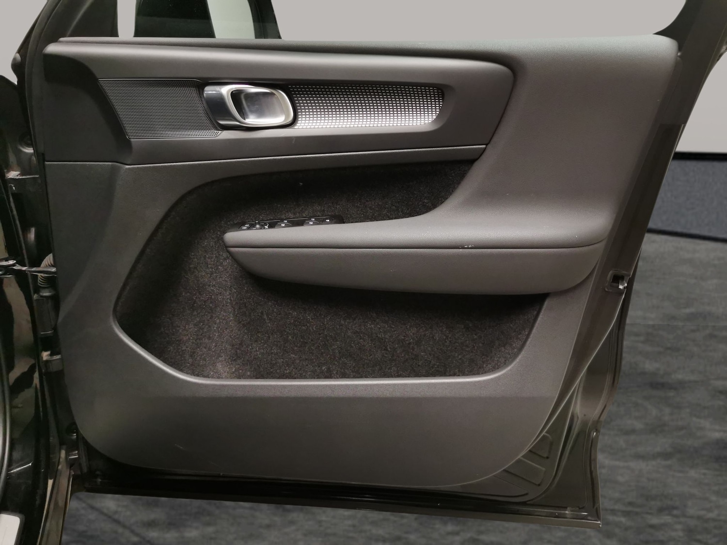 Used Volvo XC40 2021 for sale - 76480087: Photo 31