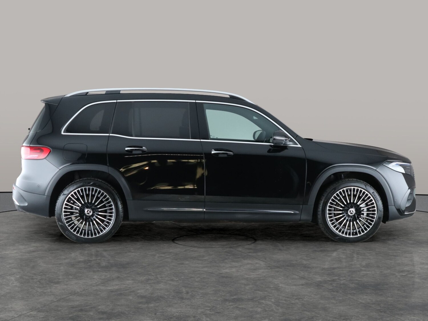 Used Mercedes-Benz EQB 2025 for sale - 77164957: Photo 8