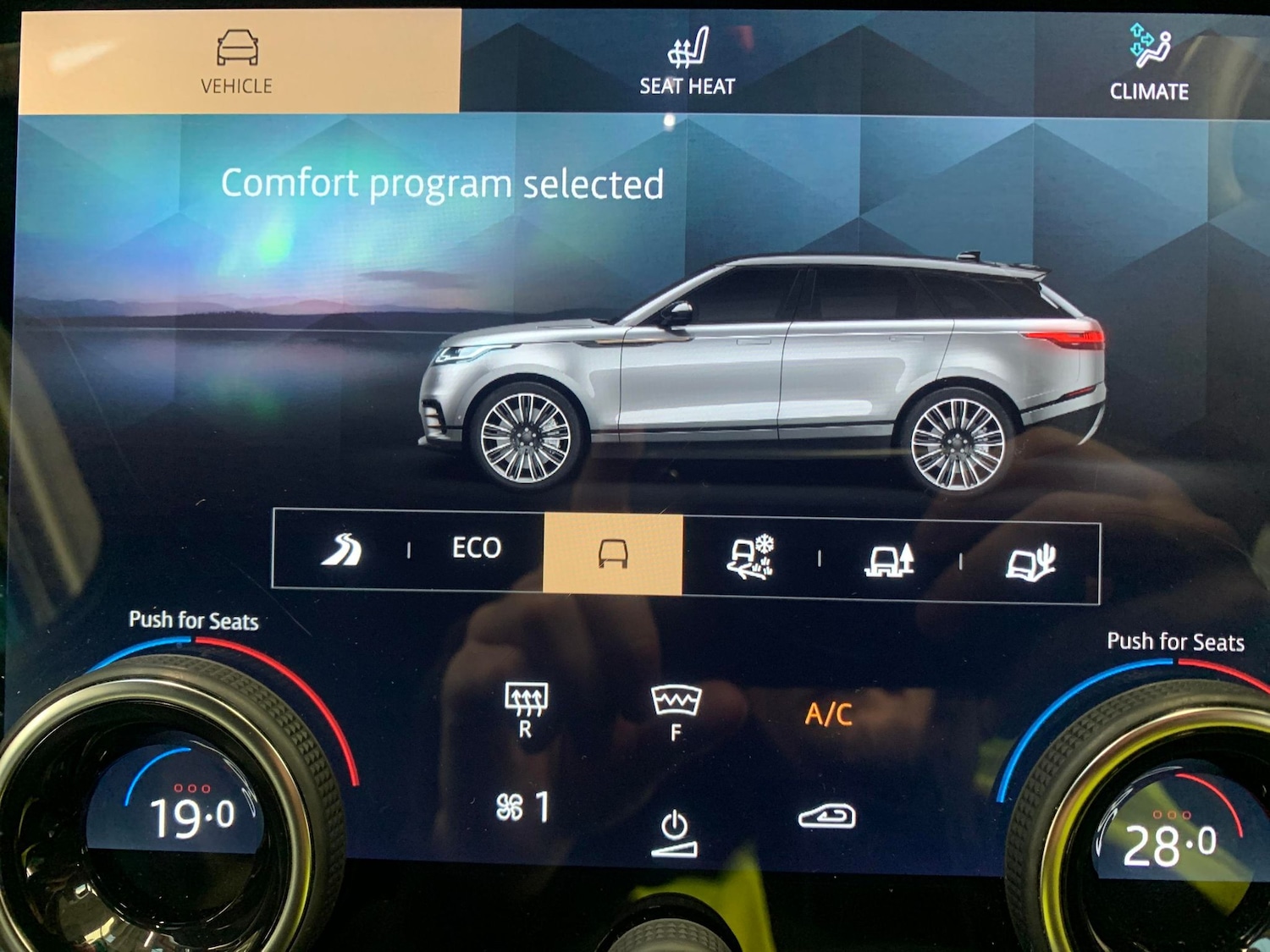 Used Land Rover Range Rover Velar 2021 for sale - 76540347: Photo 18