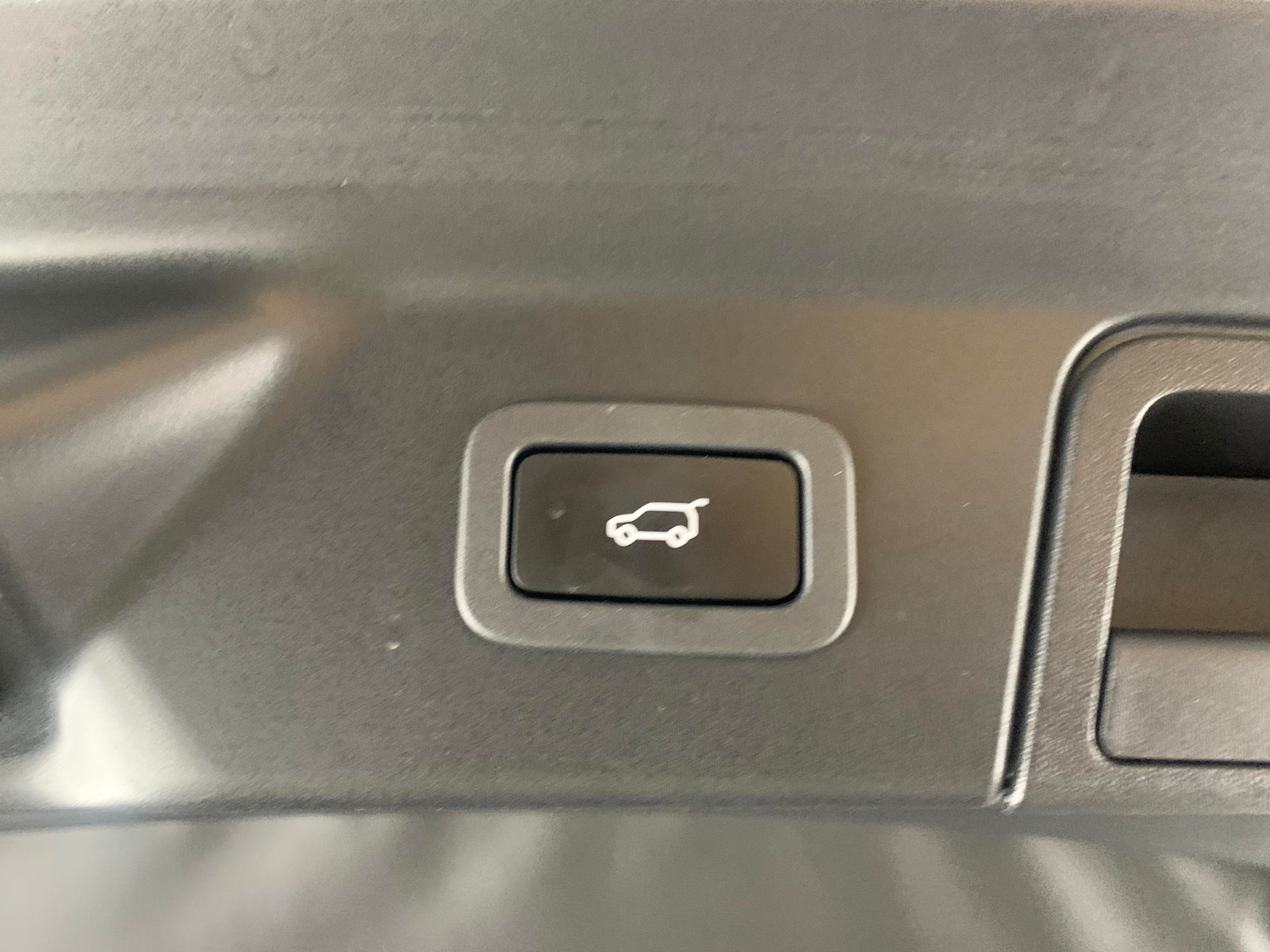 Used Land Rover Range Rover Velar 2021 for sale - 76540347: Photo 24