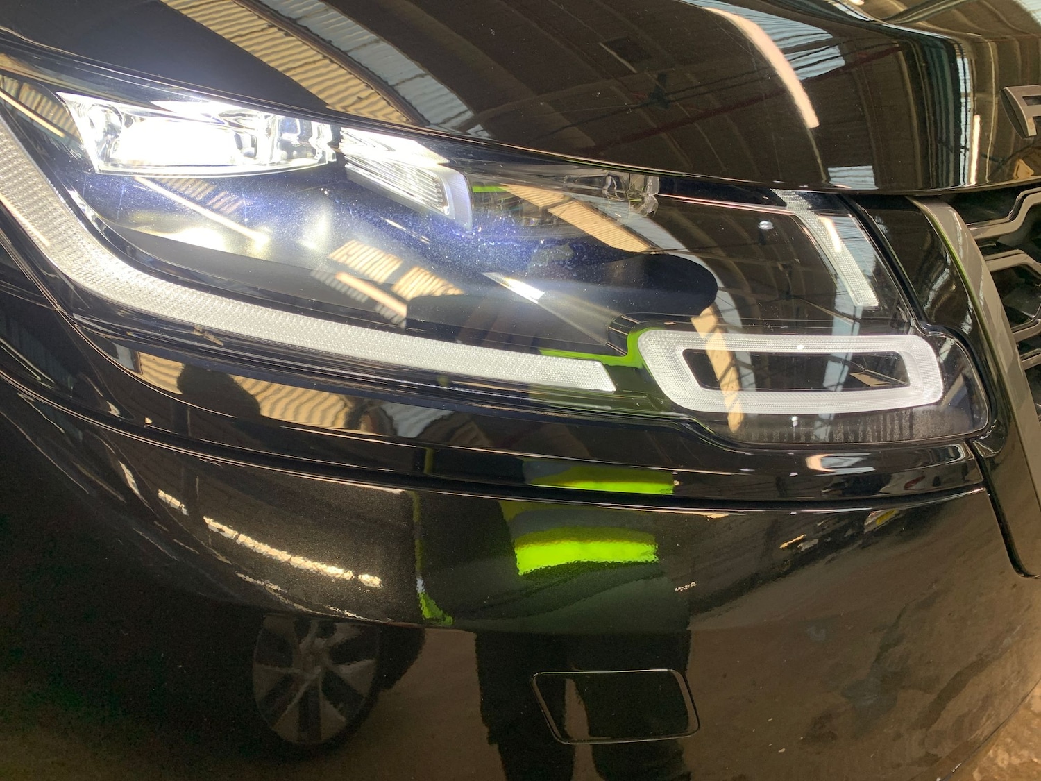 Used Land Rover Range Rover Velar 2021 for sale - 76540347: Photo 5