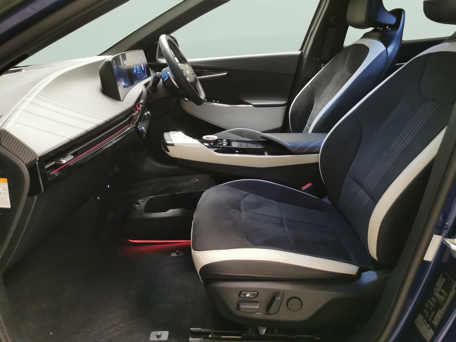 Used Kia EV6 2023 for sale - 77591721: Photo 4