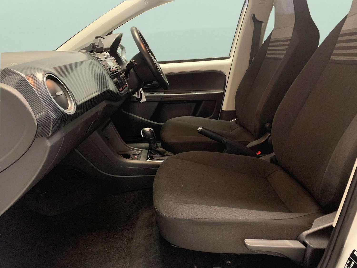 Used Volkswagen up! 2021 for sale - 77170901: Photo 4