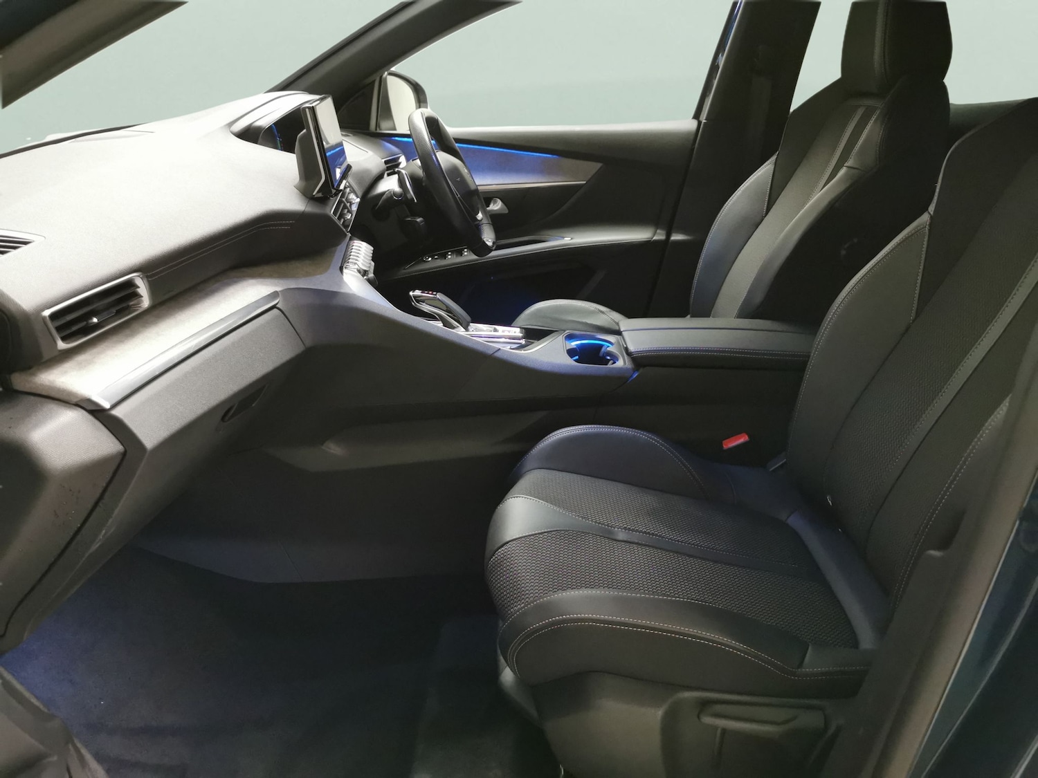 Used Peugeot 3008 2022 for sale - 77259415: Photo 4