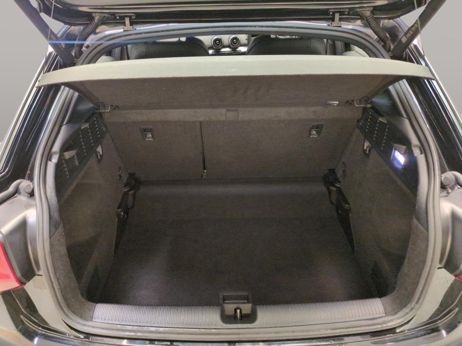 Used Audi Q2 2021 for sale - 76445277: Photo 39