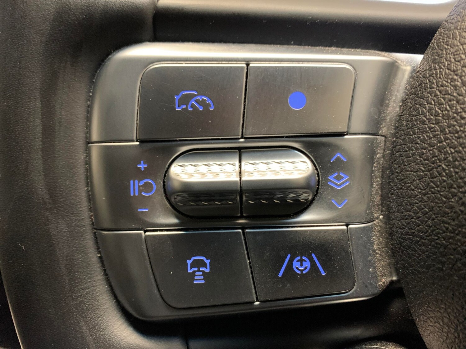 Used Genesis GV60 2022 for sale - 77360933: Photo 21