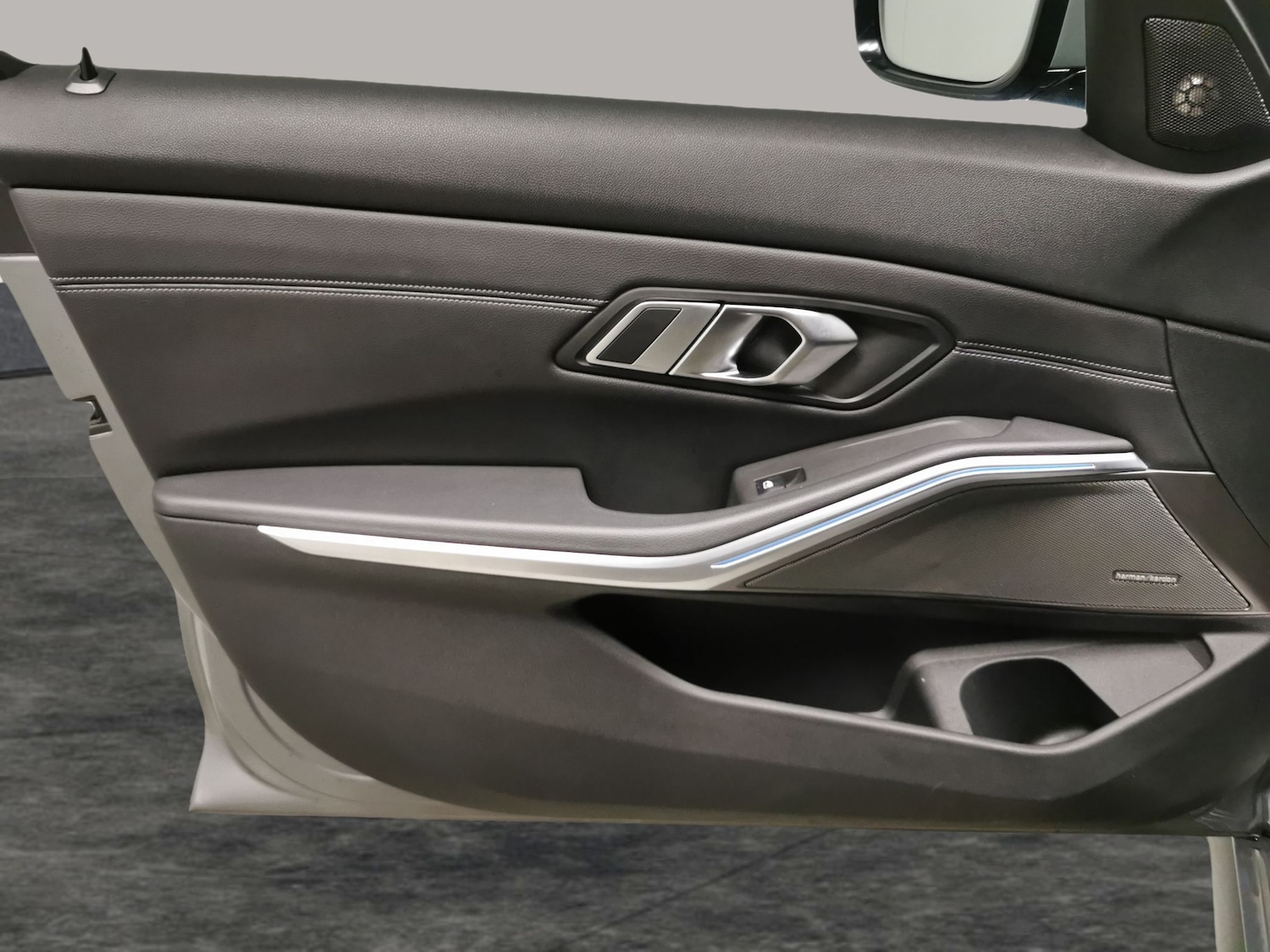 Used BMW 3 Series 2022 for sale - 77198679: Photo 32