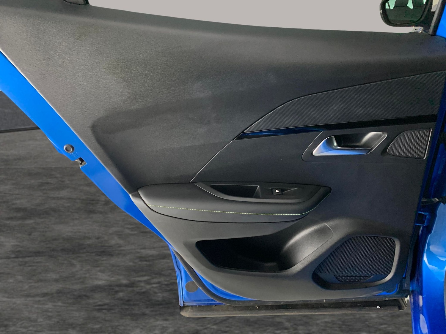 Used Peugeot E-2008 2022 for sale - 76895043: Photo 31