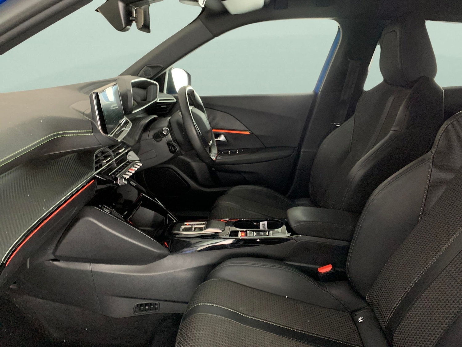 Used Peugeot E-2008 2022 for sale - 76895043: Photo 4