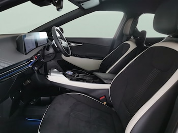 Used Kia EV6 2024 for sale - 78508900: Photo