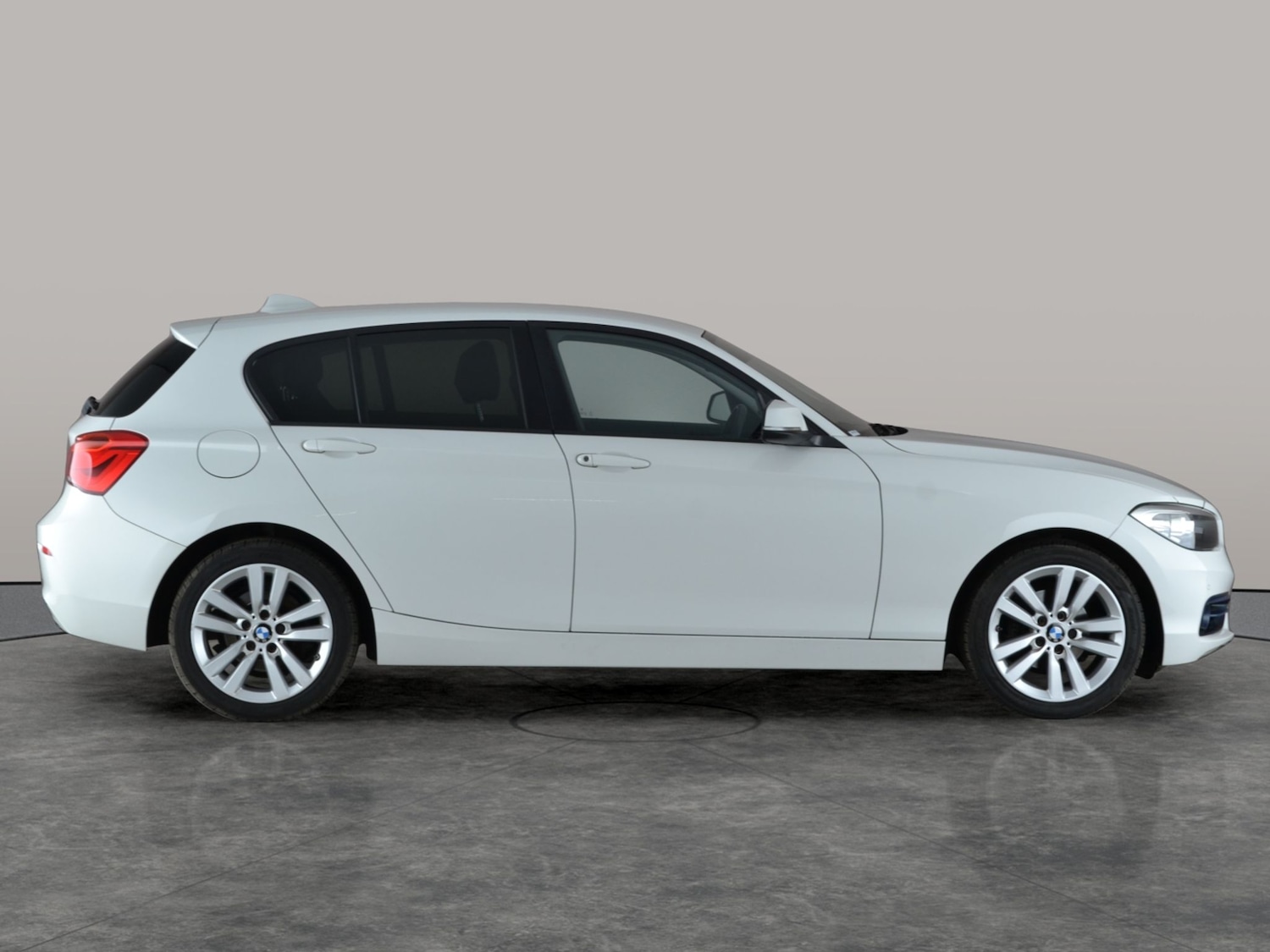 Used BMW 1 Series 2019 for sale - 77110199: Photo 8