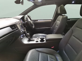 Used Volkswagen Touareg 2017 for sale - 78442714: Photo