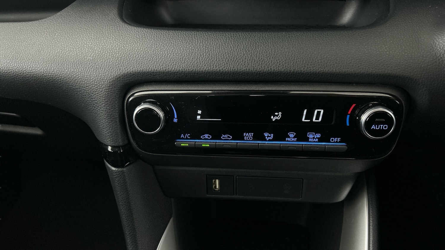 Used Mazda Mazda2 HYBRID 2022 for sale - 77389381: Photo 23