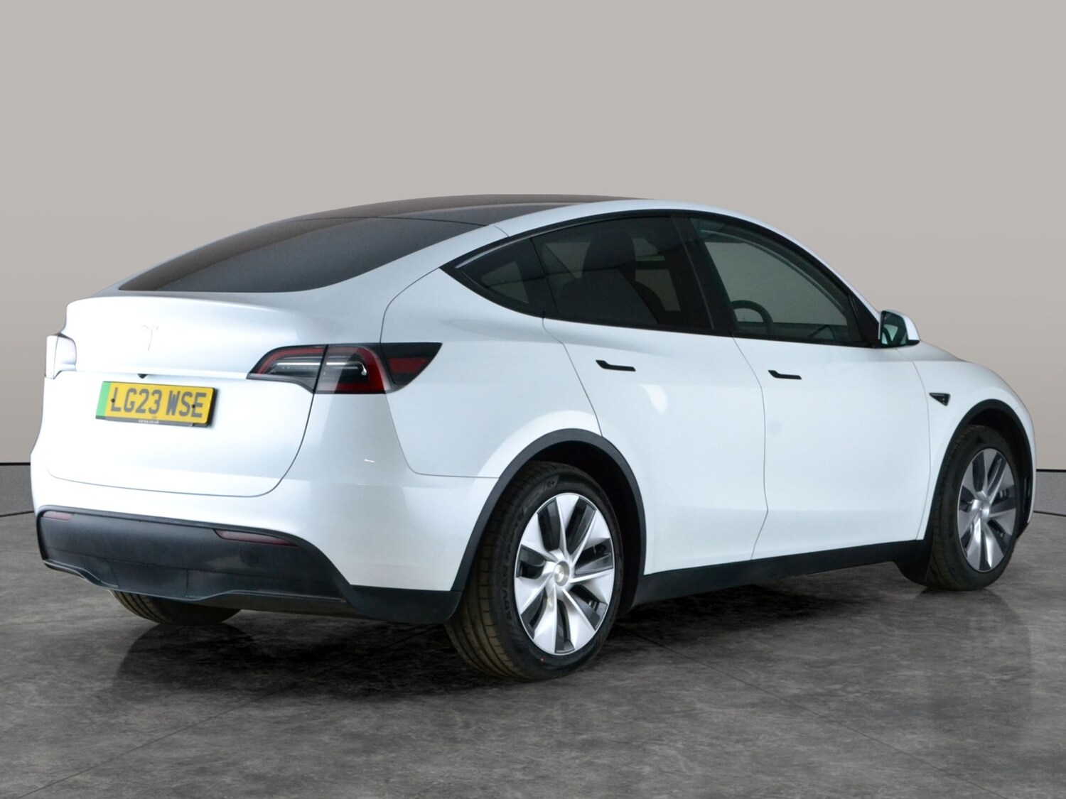 Used Tesla Model Y 2023 for sale - 77902146: Photo 11