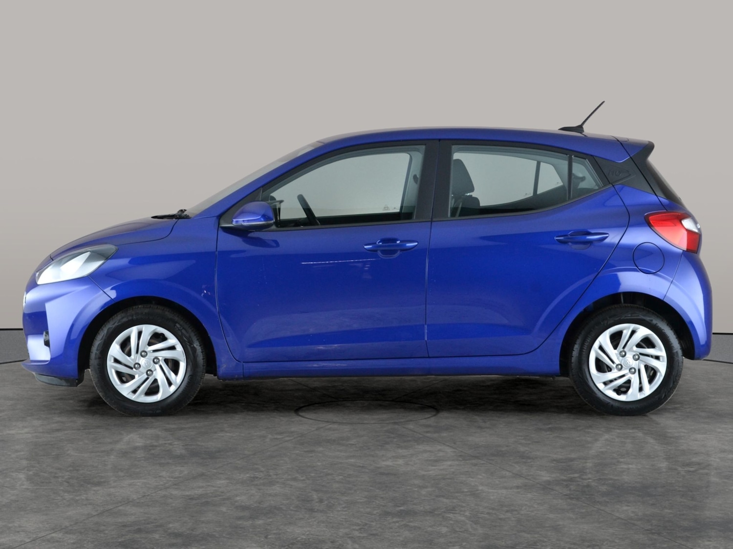 Used Hyundai i10 2022 for sale - 76947102: Photo 12