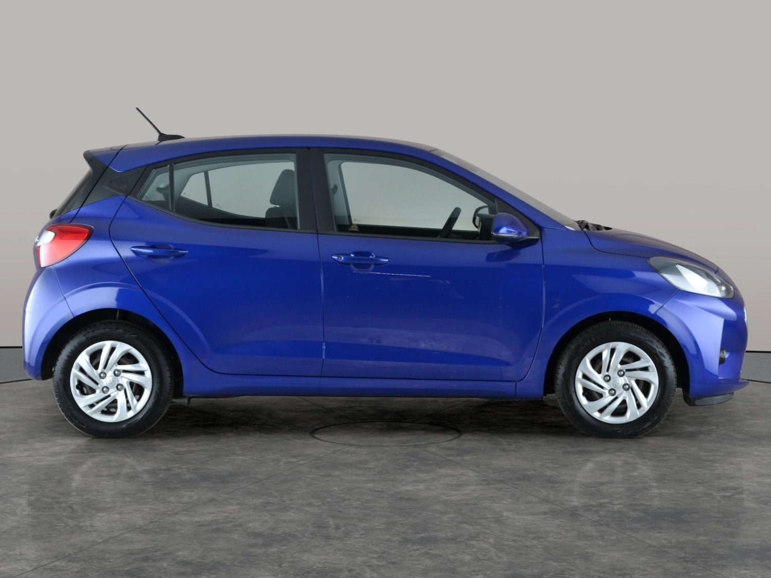 Used Hyundai i10 2022 for sale - 76947102: Photo 8