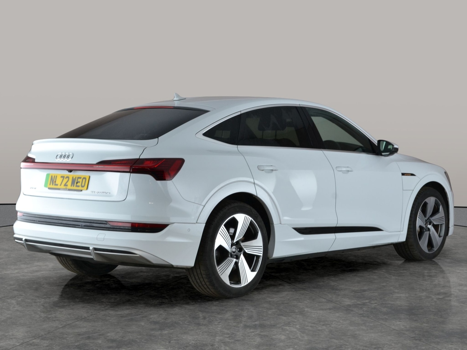 Used Audi e-tron 2022 for sale - 77043696: Photo 11