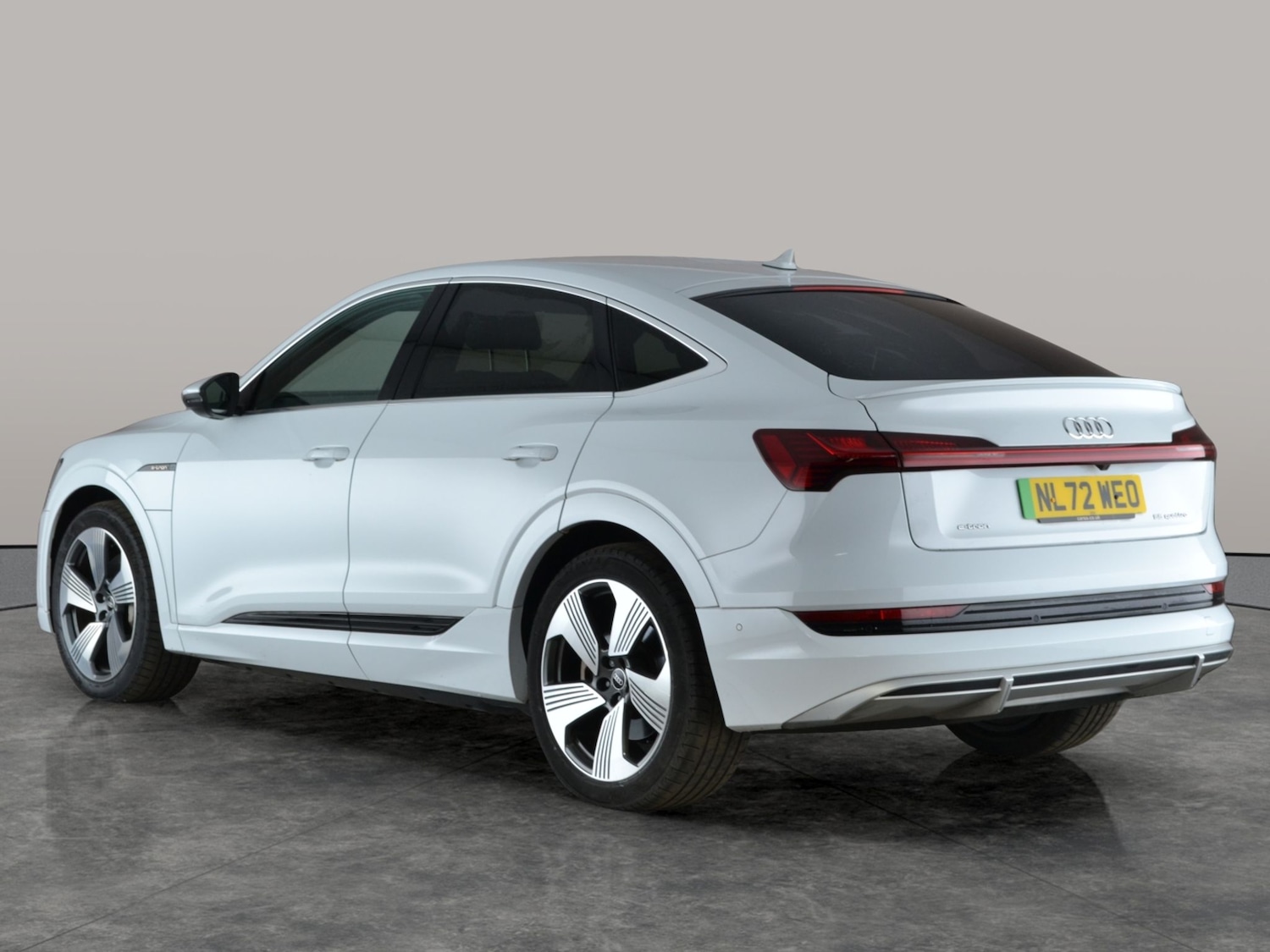 Used Audi e-tron 2022 for sale - 77043696: Photo 13