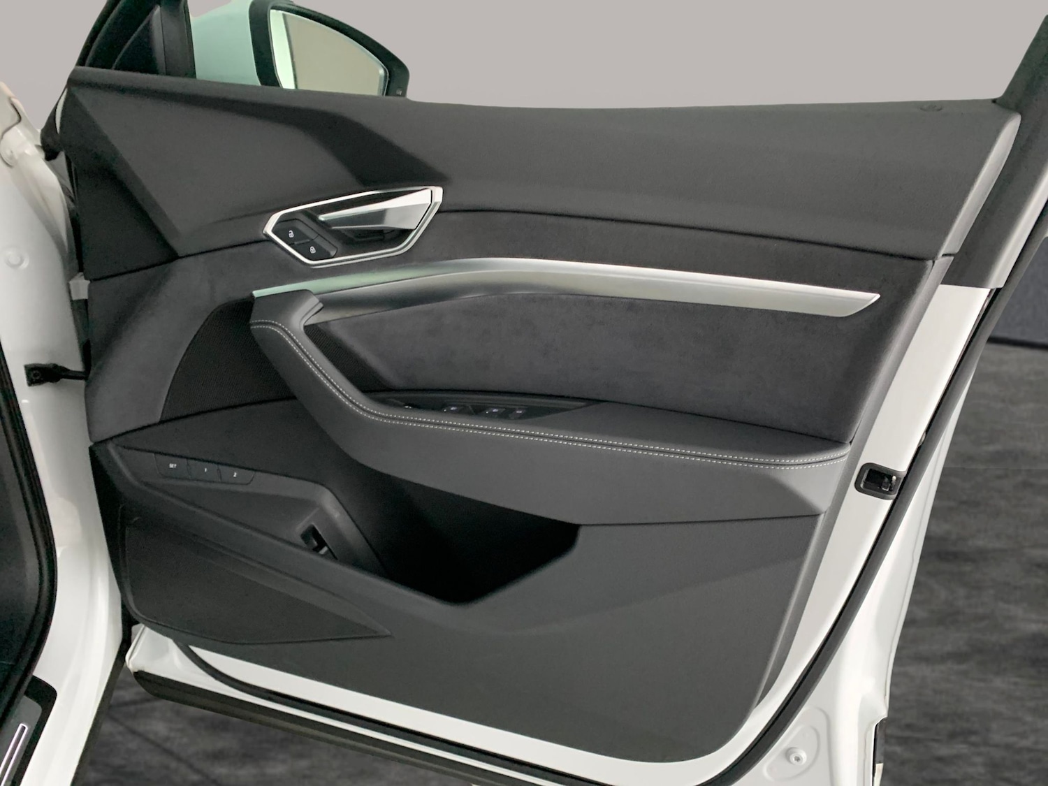 Used Audi e-tron 2022 for sale - 77043696: Photo 34