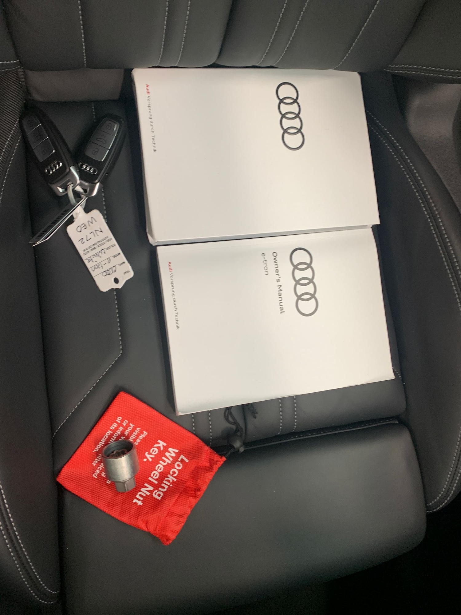 Used Audi e-tron 2022 for sale - 77043696: Photo 36