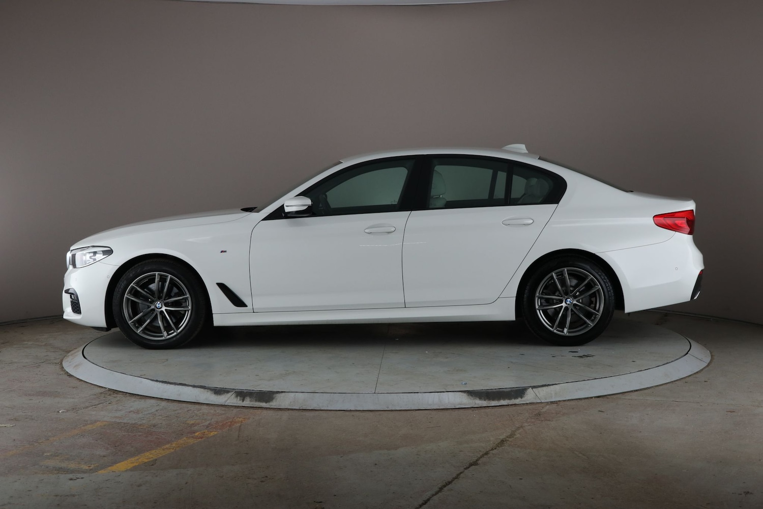 Used BMW 5 Series 2020 for sale - 76661420: Photo 13