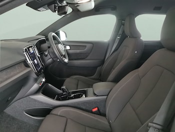 Used Volvo XC40 2023 for sale - 78655488: Photo