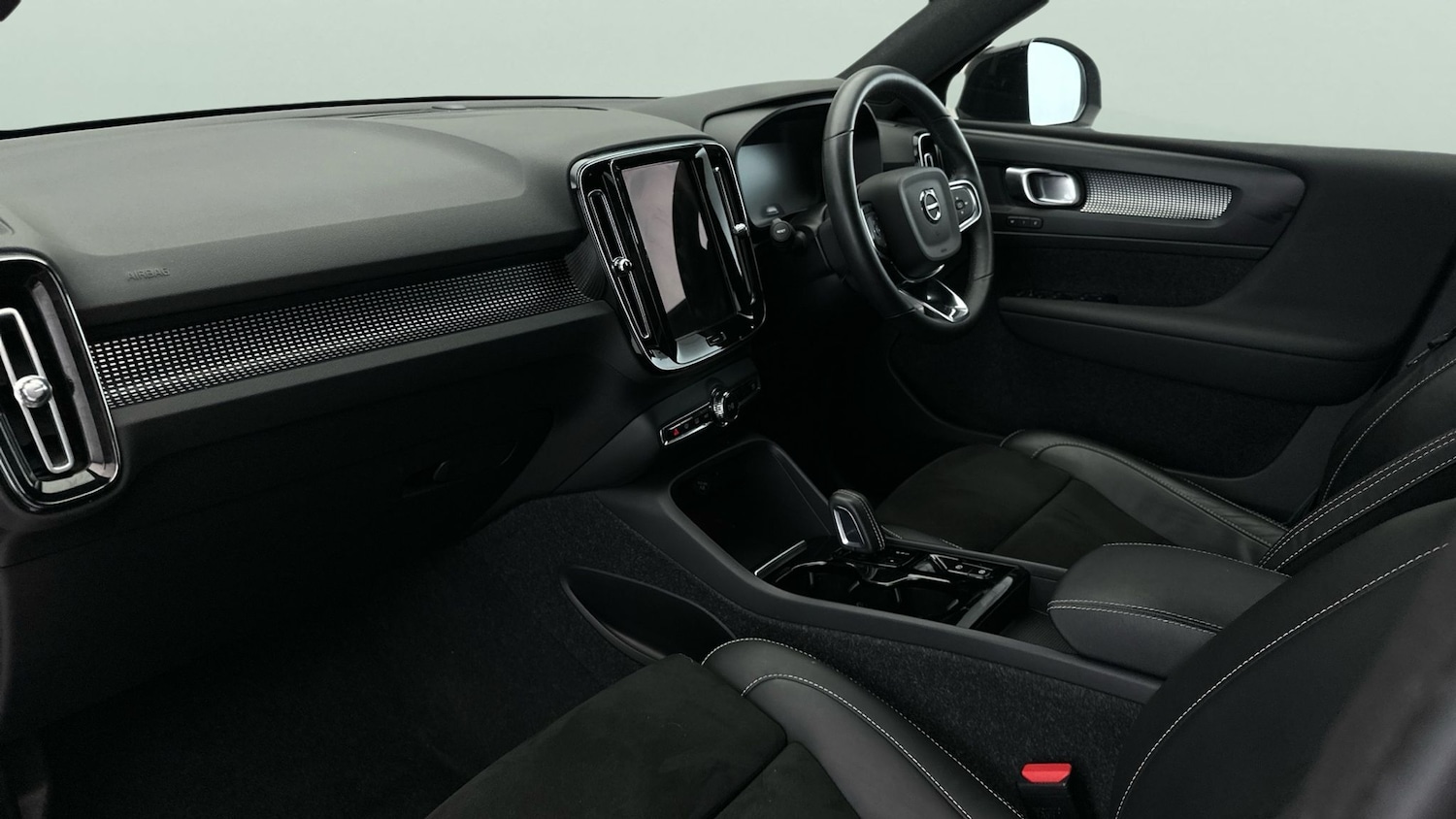 Used Volvo XC40 2022 for sale - 76599755: Photo 13