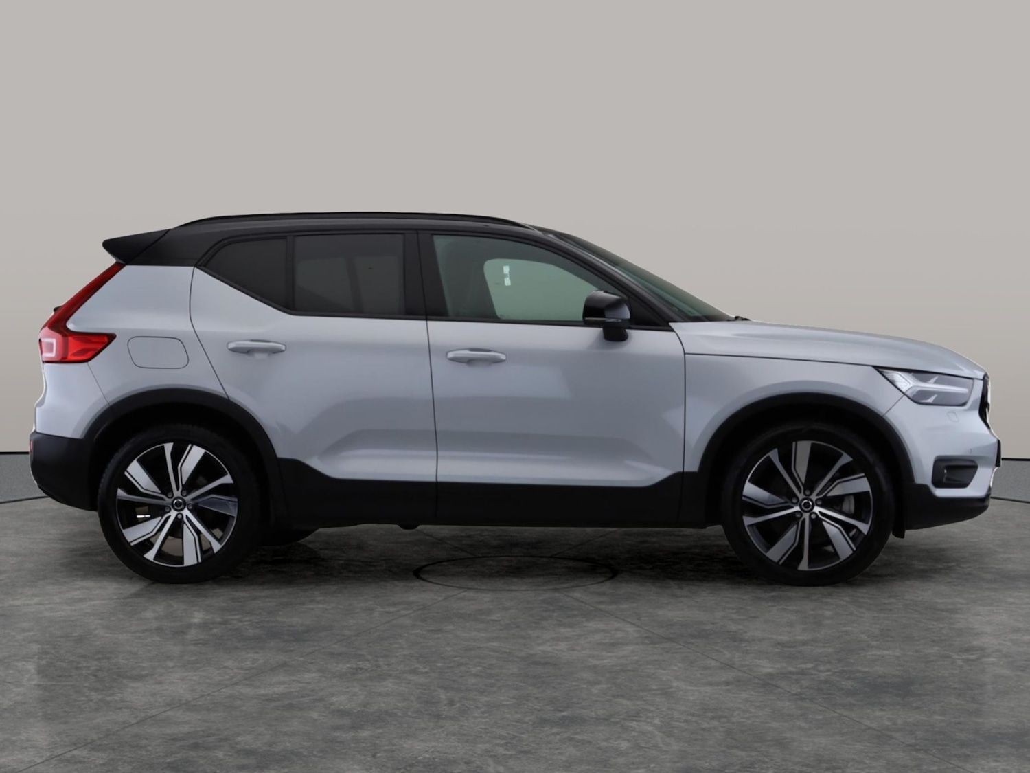 Used Volvo XC40 2022 for sale - 76599755: Photo 5