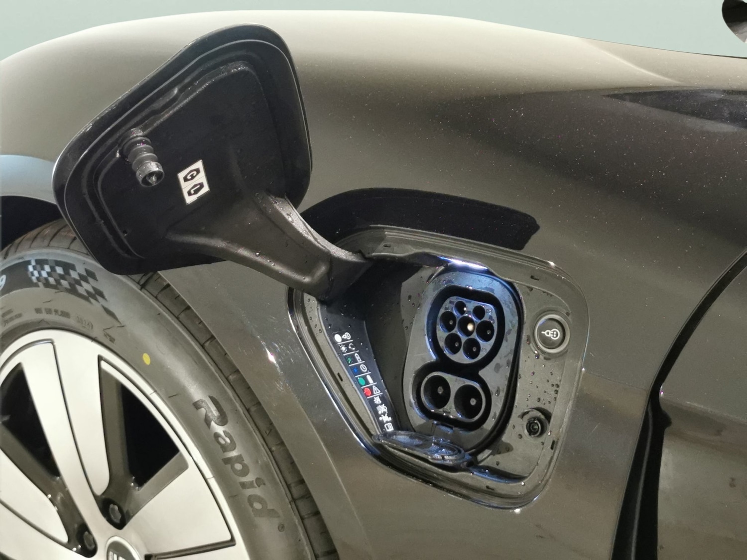 Used Porsche Taycan 2022 for sale - 77198698: Photo 32