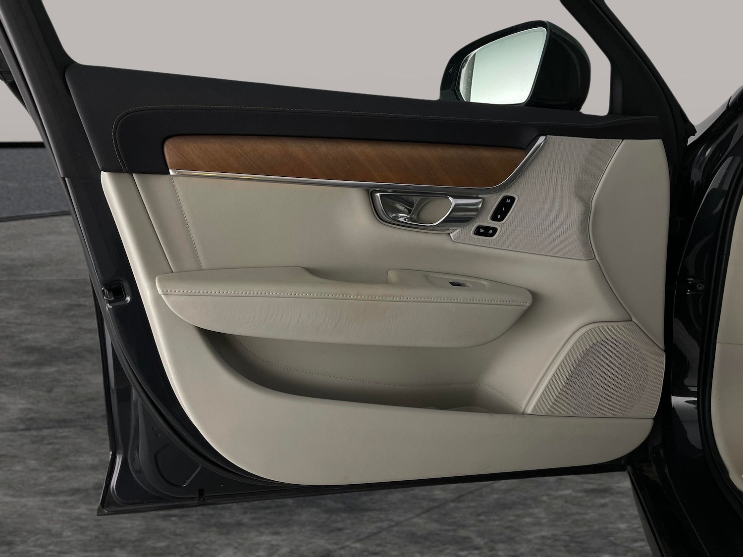 Used Volvo V90 2019 for sale - 77180449: Photo 34