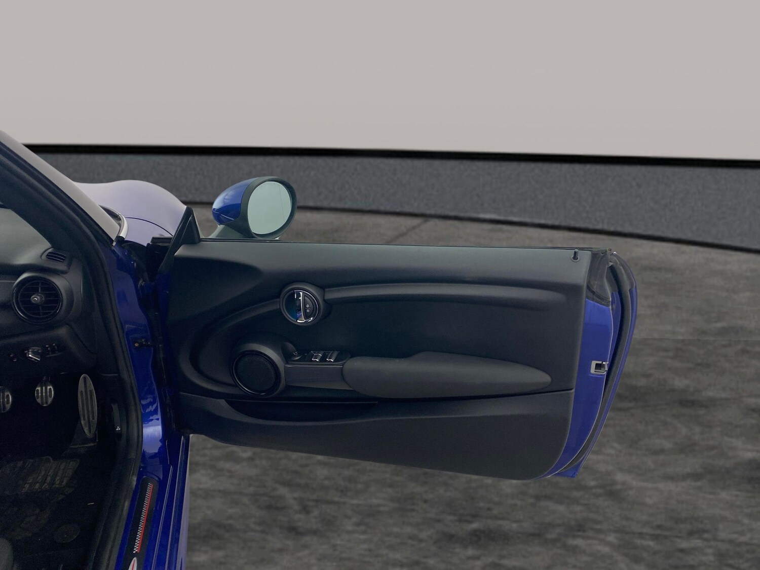 Used MINI Convertible 2019 for sale - 77946752: Photo 23