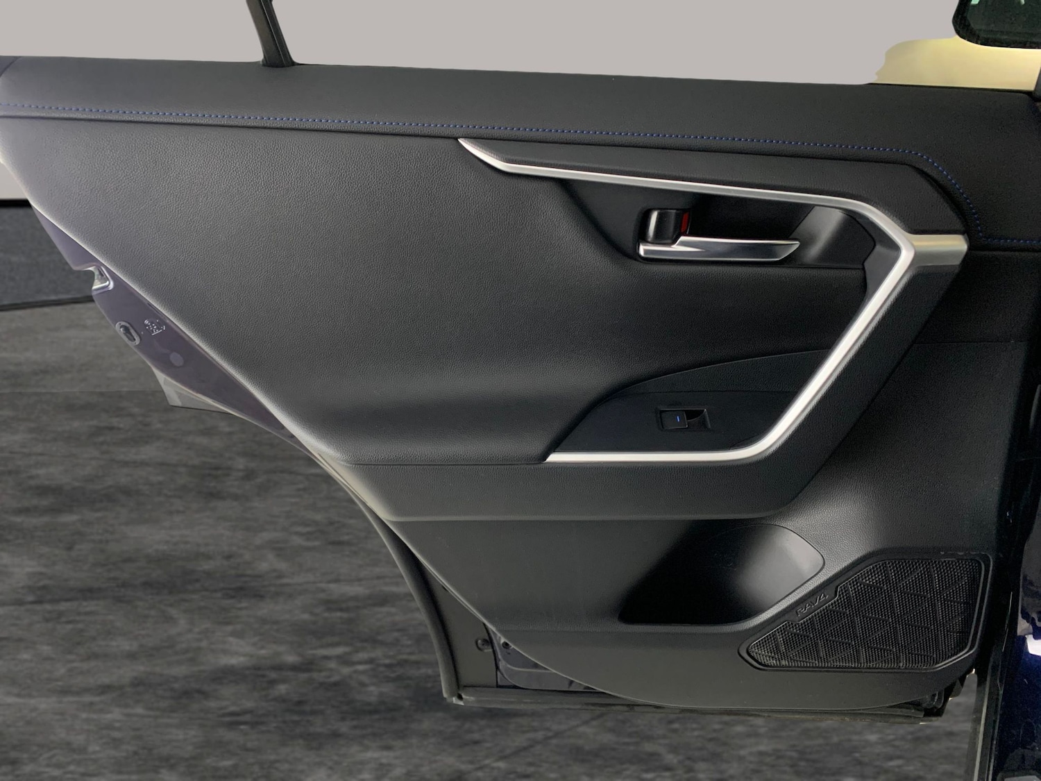 Used Toyota RAV4 2022 for sale - 76935170: Photo 30