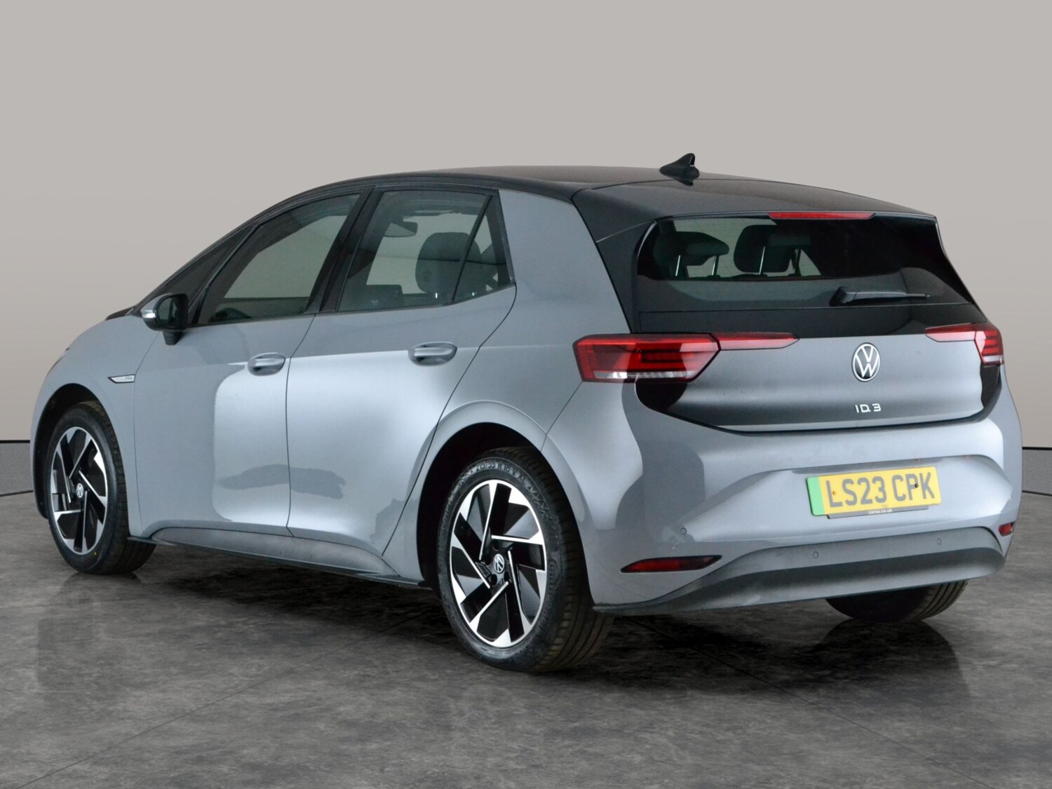 Used Volkswagen ID.3 2023 for sale - 77889001: Photo 11