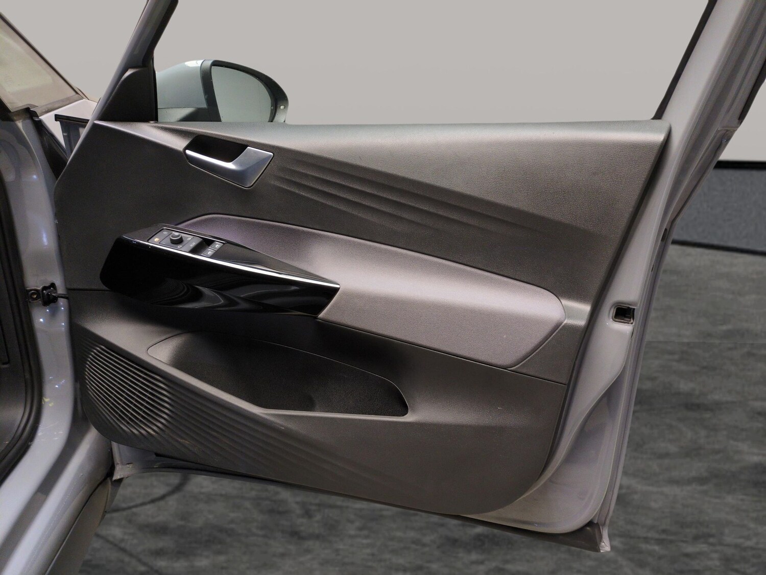 Used Volkswagen ID.3 2023 for sale - 77889001: Photo 28