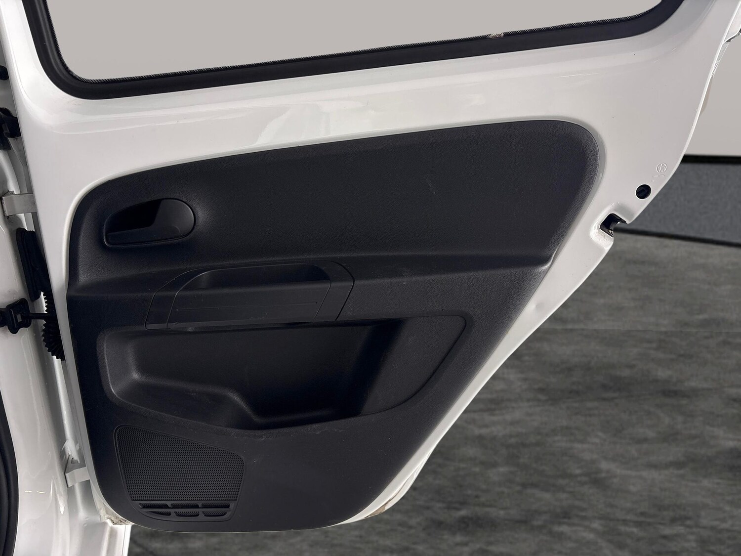 Used Volkswagen up! 2021 for sale - 77543156: Photo 24