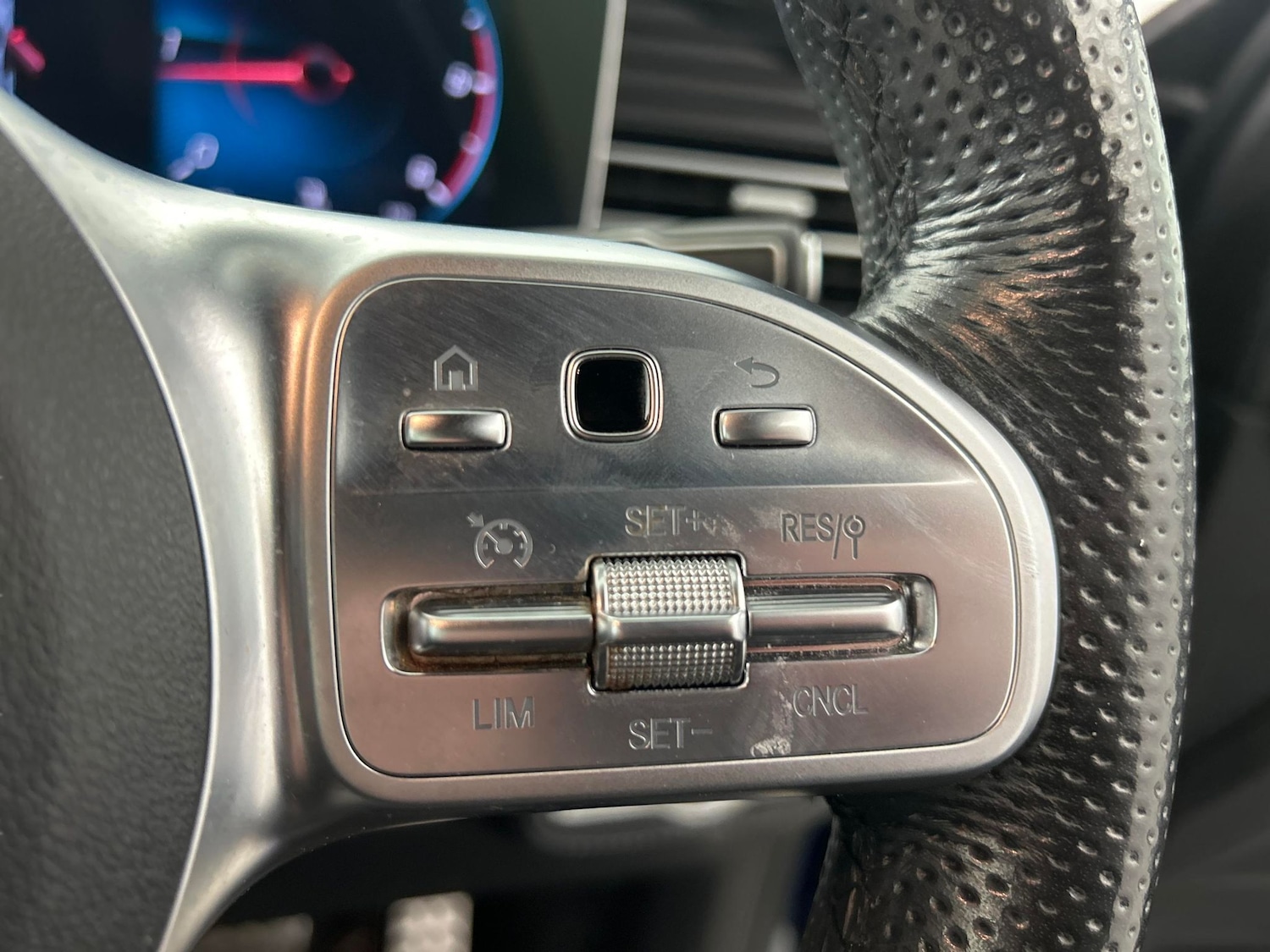 Used Mercedes-Benz GLE 2021 for sale - 77198666: Photo 25