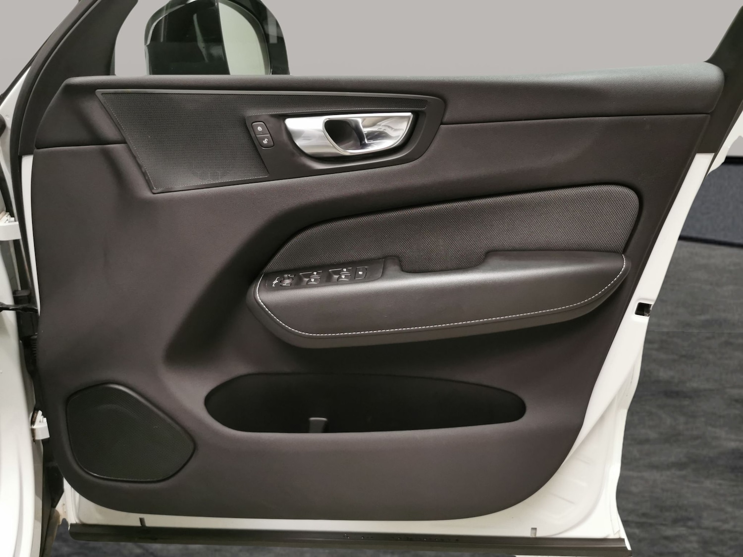Used Volvo XC60 2022 for sale - 76128691: Photo 37