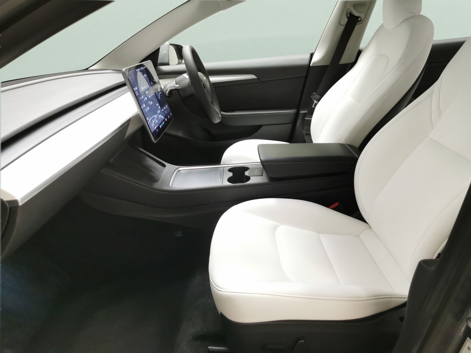 Used Tesla Model 3 2021 for sale - 76672766: Photo 4