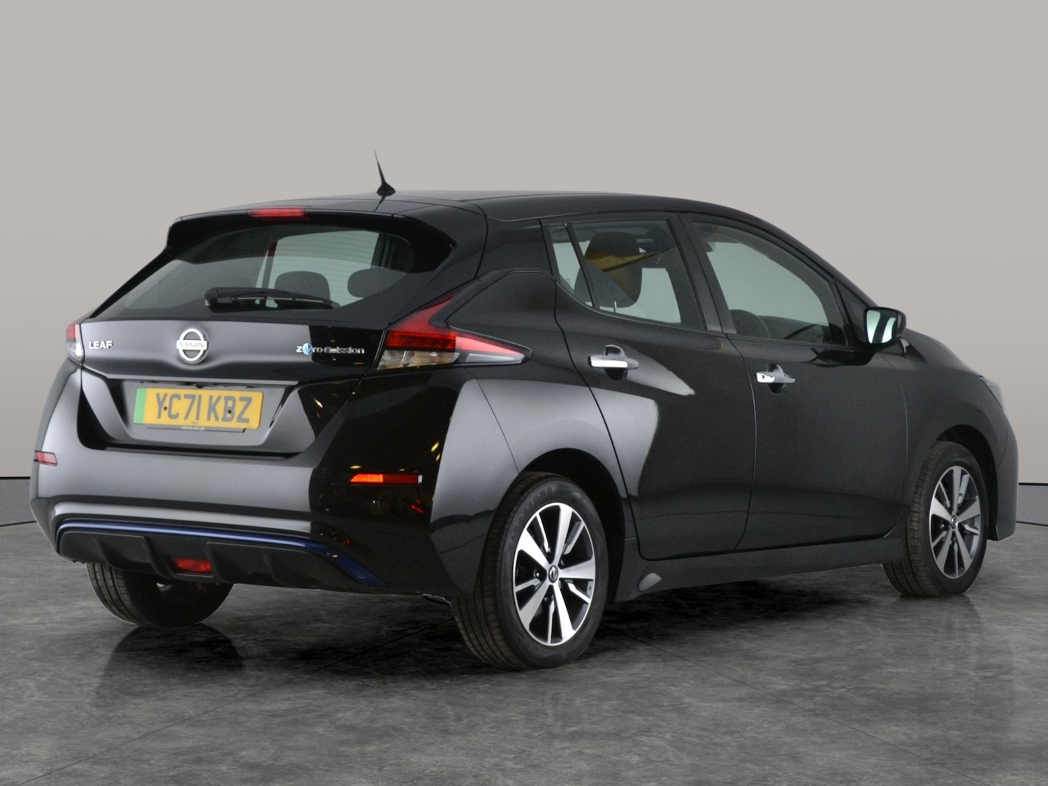 Used Nissan Leaf 2021 for sale - 77272106: Photo 9