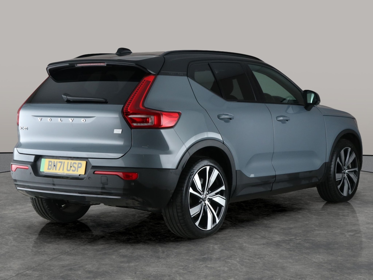 Used Volvo XC40 2021 for sale - 76704172: Photo 11