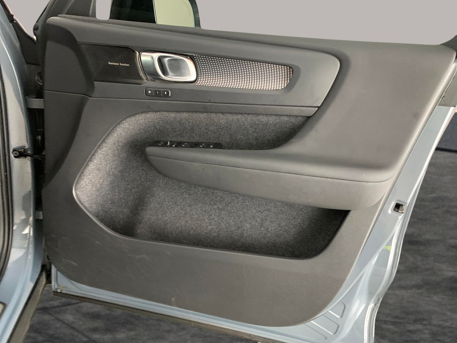 Used Volvo XC40 2021 for sale - 76704172: Photo 36