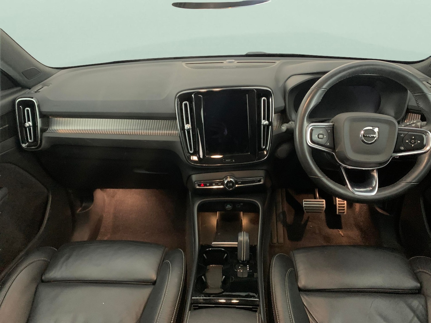 Used Volvo XC40 2021 for sale - 76704172: Photo 8