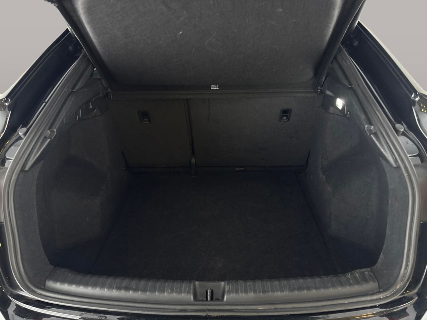 Used Audi Q4 e-tron 2023 for sale - 77418092: Photo 36