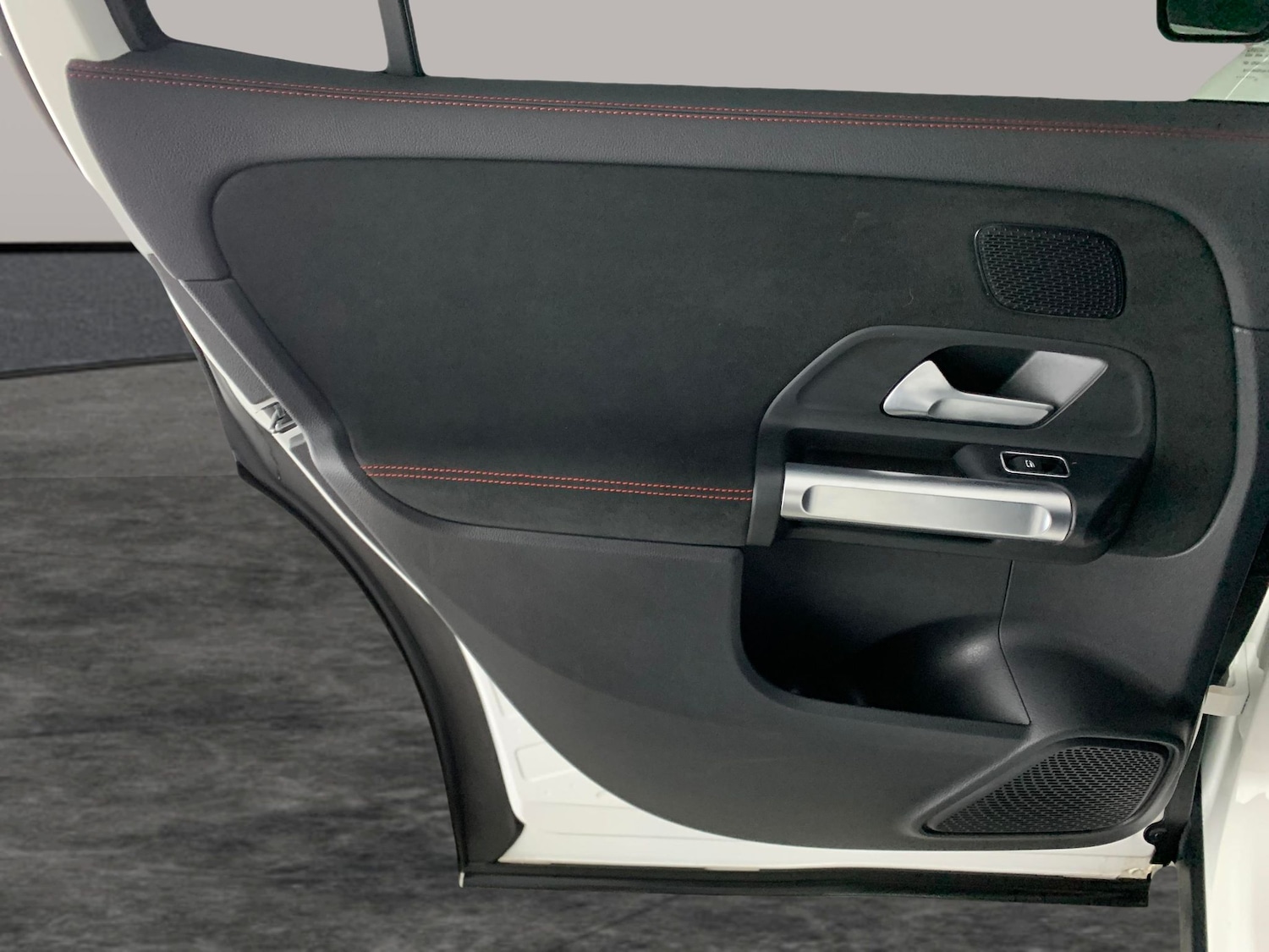 Used Mercedes-Benz EQB 2024 for sale - 77106318: Photo 30