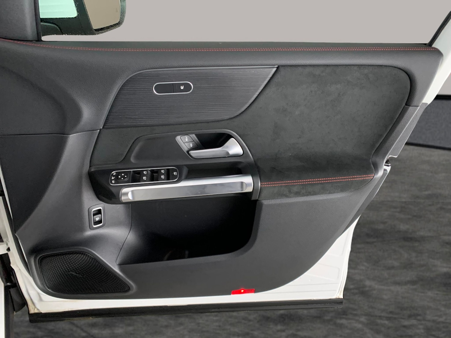 Used Mercedes-Benz EQB 2024 for sale - 77106318: Photo 32